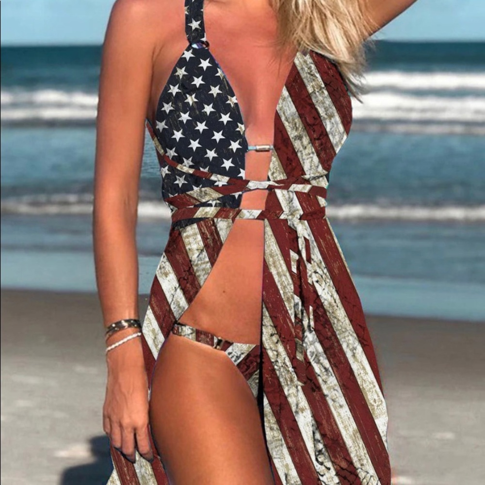 Medium bathing suit